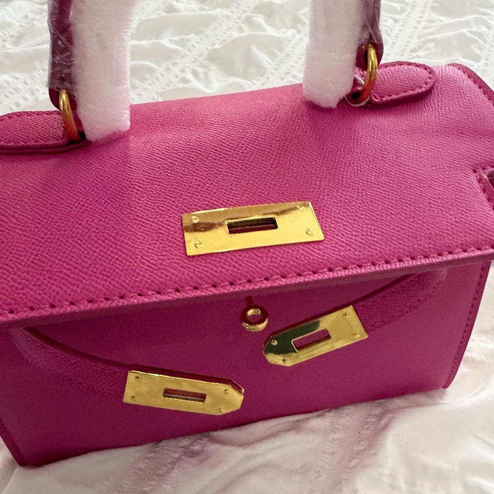 Elegant Pink Handbag - Picture 3 of 6